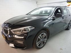 Zwart Gebruikt 2023 BMW 116 Hatchback | € 23.950 (Eerlijke prijs)