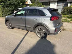 Grijs Gebruikt 2020 Kia Niro SUV | € 20.500 (Eerlijke prijs)