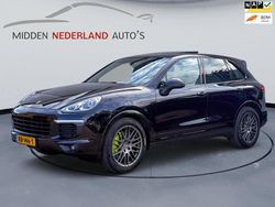 Zwart Gebruikt 2016 Porsche Cayenne Platinum Edition SUV | € 29.995 (Goede deal)