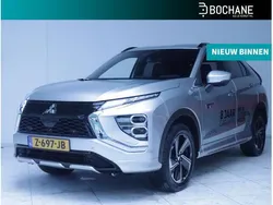 Grijs, metallic lak Gebruikt 2024 Mitsubishi Eclipse Cross SUV | € 32.250 (Eerlijke prijs)