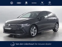 Grijs Gebruikt 2022 VW Golf VIII R-line Hatchback | € 31.940 (Eerlijke prijs)