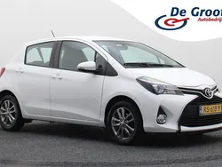 Wit Gebruikt 2015 Toyota Yaris Lounge Hatchback | € 9.950 (Super prijs)