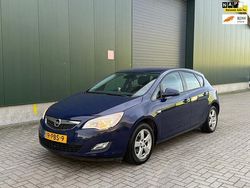 Blauw Gebruikt 2011 Opel Astra Edition Hatchback | € 5.400 (Goede deal)