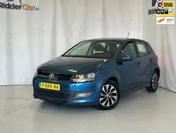 Blauw Gebruikt 2014 VW Polo Hatchback | € 7.999 (Goede deal)