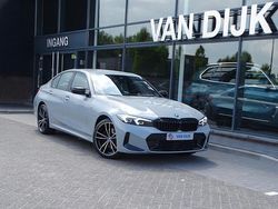 Grijs Gebruikt 2024 BMW 330 M Sport Sedan | € 43.850 (Goede deal)