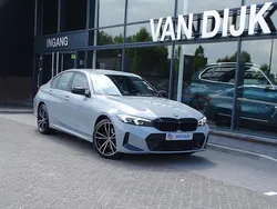 Grijs Gebruikt 2024 BMW 330 M Sport Sedan | € 43.850 (Goede deal)