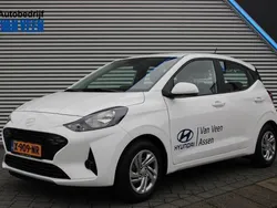 Polar white Gebruikt 2024 Hyundai i10 Comfort Hatchback | € 16.445 (Eerlijke prijs)