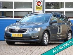 Grijs Gebruikt 2020 Skoda Octavia Business Line Stationwagen | € 17.500 (Eerlijke prijs)