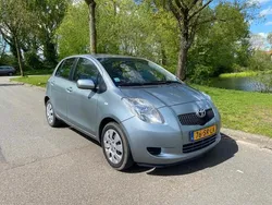 Grijs Gebruikt 2006 Toyota Yaris Sol Hatchback | € 3.195 (Goede deal)