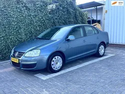 Groen Gebruikt 2007 VW Jetta Trendline Sedan | € 3.950 (Goede deal)