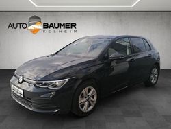 Grijs Gebruikt 2023 VW Golf VIII Life Sedan | € 30.216 (Goede deal)