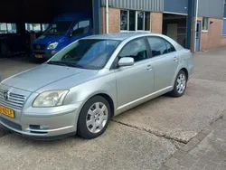 Grijs Gebruikt 2004 Toyota Avensis Sol Hatchback | € 2.450 (Goede deal)