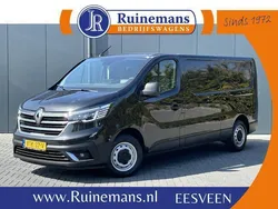 Zwart Gebruikt 2023 Renault Trafic Komfort Van | € 20.950 (Eerlijke prijs)