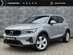 Grijs Gebruikt 2024 Volvo XC40 Core SUV | € 39.899 (Eerlijke prijs)