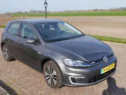 Grijs, metallic lak Gebruikt 2020 VW e-Golf Hatchback | € 11.735 (Goede deal)