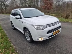 Wit Gebruikt 2013 Mitsubishi Outlander Intense SUV | € 7.950 (Eerlijke prijs)