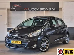Zwart, metallic lak Gebruikt 2011 Toyota Yaris Hatchback | € 9.295 (Iets duurder)