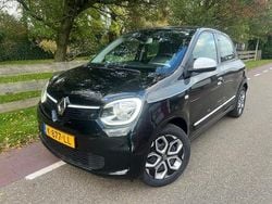 Zwart Gebruikt 2021 Renault Twingo Collection Hatchback | € 8.250 (Eerlijke prijs)