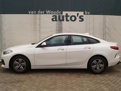 Wit Gebruikt 2021 BMW 218 Executive Coupé | € 21.900 (Super prijs)
