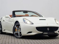 Wit (metallic) Gebruikt 2009 Ferrari California Cabriolet | € 99.500