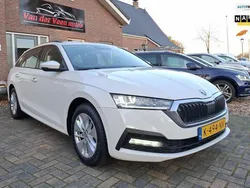 Wit Gebruikt 2021 Skoda Octavia Business Line Stationwagen | € 19.999 (Eerlijke prijs)