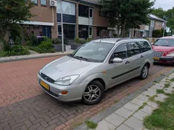 Zilver Gebruikt 2001 Ford Focus Ghia Stationwagen | € 1.500 (Eerlijke prijs)