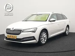 Wit Gebruikt 2020 Skoda Superb Business Line Hatchback | € 22.890 (Eerlijke prijs)