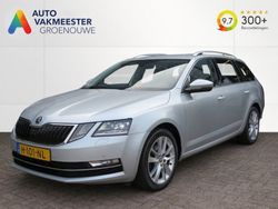 Grijs, metallic lak Gebruikt 2020 Skoda Octavia Business Line Stationwagen | € 16.845 (Iets duurder)