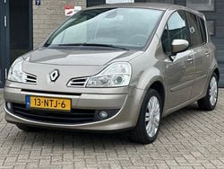 Beige Gebruikt 2010 Renault Grand Modus Exception MPV | € 3.350 (Goede deal)