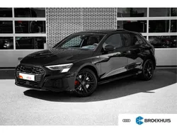 Zwart Gebruikt 2024 Audi A3 Sportback e-tron Competition Sedan | € 44.900 (Iets duurder)