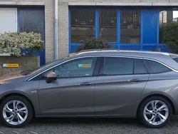 Grijs Gebruikt 2016 Opel Astra Innovation Stationwagen | € 9.450 (Iets duurder)