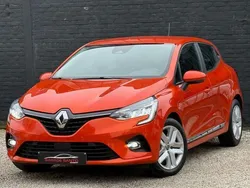 Oranje Gebruikt 2020 Renault Clio V Intens Sedan | € 11.490 (Goede deal)
