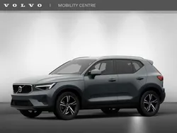 Groen, metallic lak Nieuw 2025 Volvo XC40 Business Edition SUV | € 53.440 (Duur)