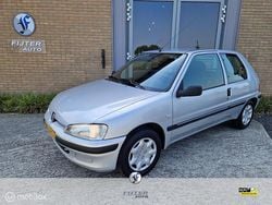 Grijs Gebruikt 2002 Peugeot 106 Hatchback | € 995 (Goede deal)