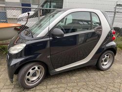 Zwart Gebruikt 2009 Smart ForTwo Coupé Pure Coupé | € 2.250 (Goede deal)