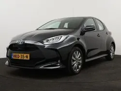 Zwart Gebruikt 2024 Toyota Yaris Limited Hatchback | € 24.745 (Goede deal)