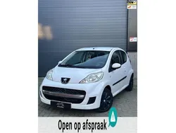 Wit Gebruikt 2011 Peugeot 107 Hatchback | € 2.499 (Eerlijke prijs)