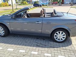 Gebruikt 2006 Renault Mégane II Cabriolet | € 1.250