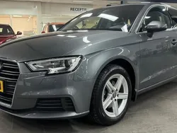 Grijs Gebruikt 2017 Audi A3 Sportback Design Hatchback | € 15.950 (Eerlijke prijs)