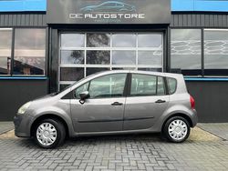 Grijs (metallic) Gebruikt 2008 Renault Grand Modus Expression MPV | € 1.650 (Eerlijke prijs)