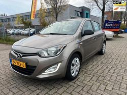 Bruin Gebruikt 2012 Hyundai i20 Edition Hatchback | € 2.950 (Goede deal)
