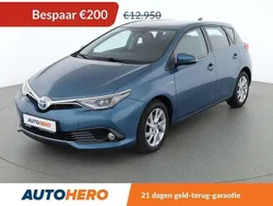 Blauw Gebruikt 2016 Toyota Auris Hybrid Edition-S Hatchback | € 12.949 (Eerlijke prijs)
