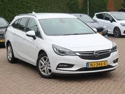 Wit Gebruikt 2017 Opel Astra Edition Stationwagen | € 9.550 (Goede deal)