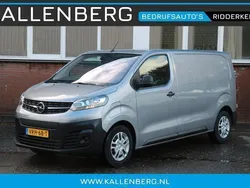Grijs Gebruikt 2022 Opel Vivaro-e Combi Innovation Van | € 21.950 (Goede deal)