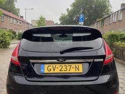 Zwart Gebruikt 2009 Ford Fiesta Hatchback | € 3.950 (Eerlijke prijs)