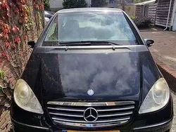 Zwart Gebruikt 2008 Mercedes A170 Avantgarde Hatchback | € 5.250 (Iets duurder)