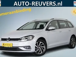 Wit Gebruikt 2017 VW Golf VII Sound Stationwagen | € 15.900 (Eerlijke prijs)