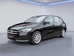 Zwart Gebruikt 2022 Mercedes B250e Business MPV | € 29.195 (Eerlijke prijs)