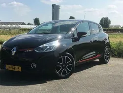 Zwart Gebruikt 2016 Renault Clio IV Dynamique Hatchback | € 7.450 (Iets duurder)