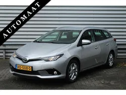 Grijs Gebruikt 2015 Toyota Auris Touring Sports Stationwagen | € 11.950 (Goede deal)